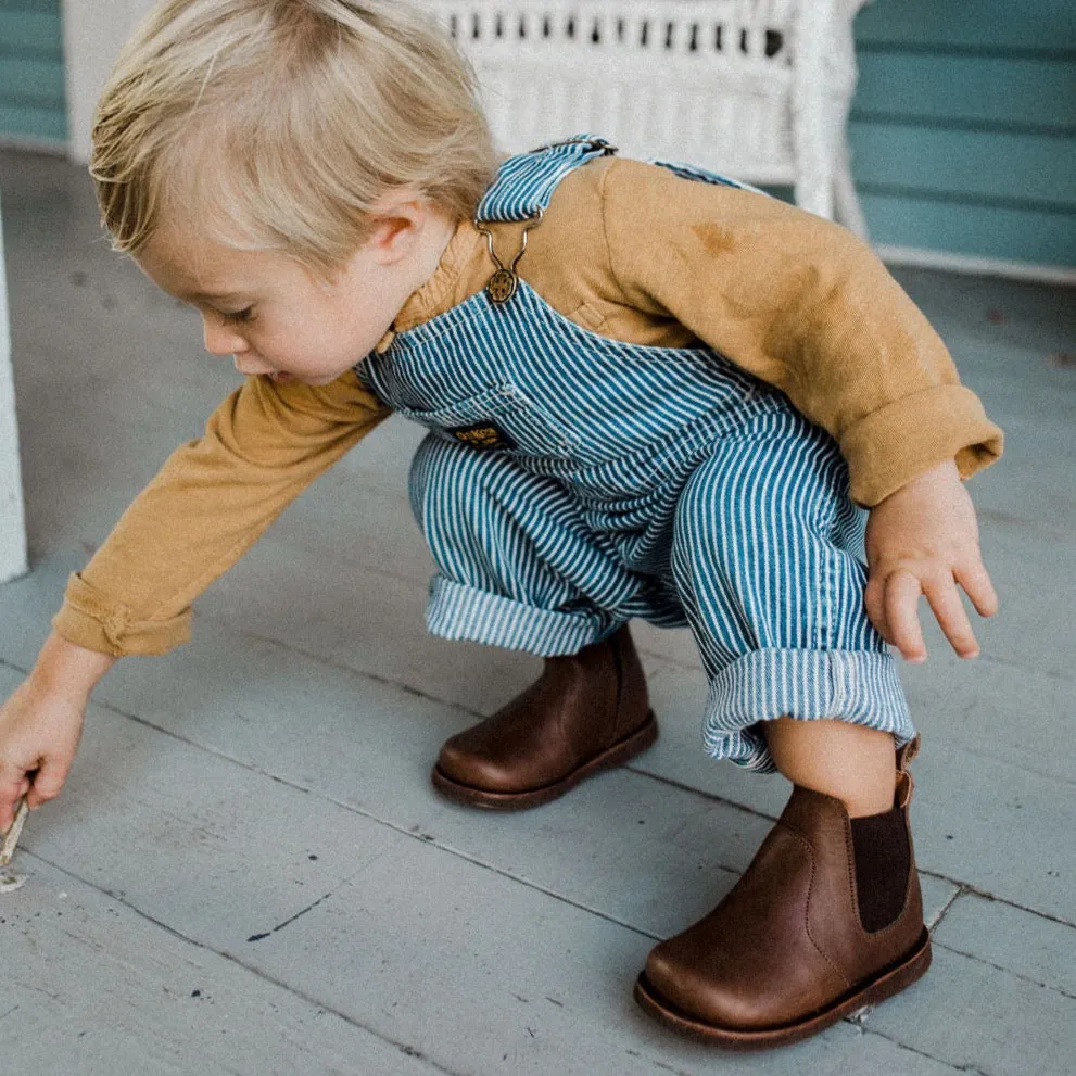 Espresso Viajero Chelsea Boot {Children's Leather Boots}