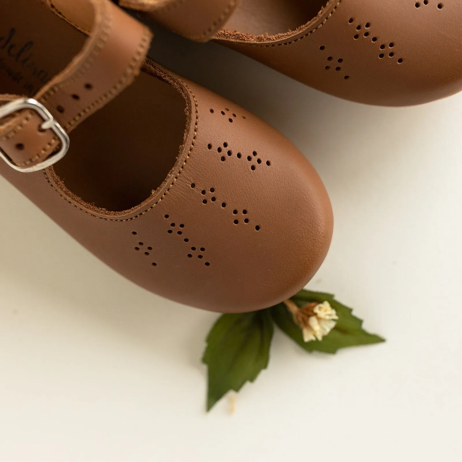 Semilla Mary Janes {Children's Leather Shoes}